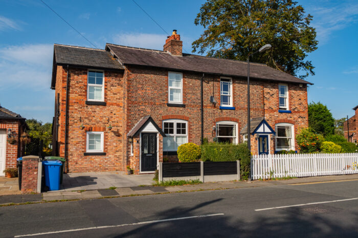 shutterstock 1828462325